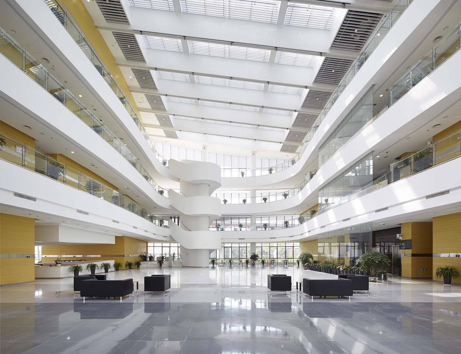 綜合辦公樓內(nèi)裝修實景照片.jpg